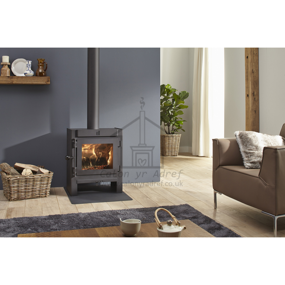 Dik Geurts Jannik Medium Low Freestanding Wood Stove